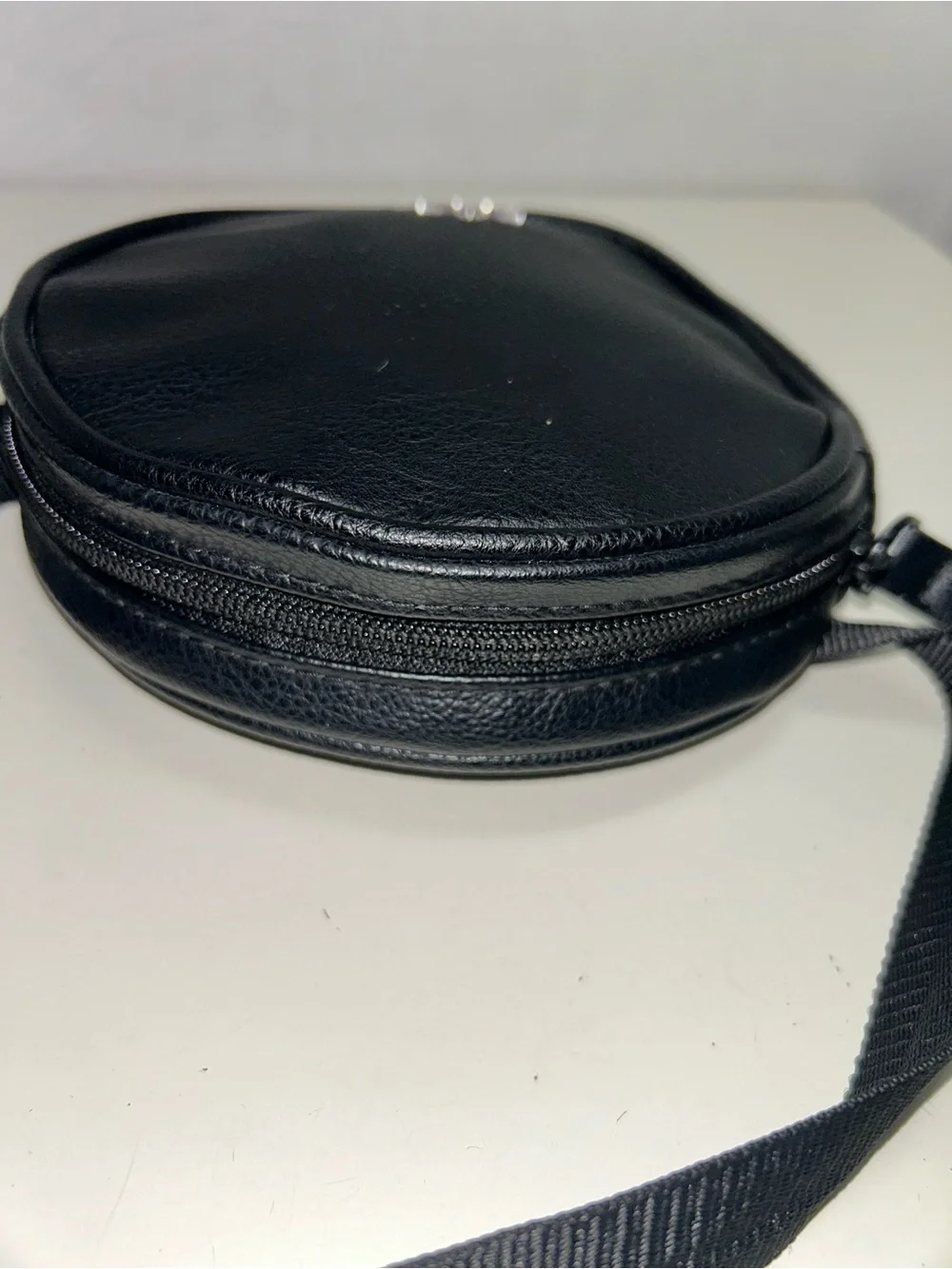 Adidas Originals Black Faux Leather Circle Waist Pack Wristlet Trefoil Logo